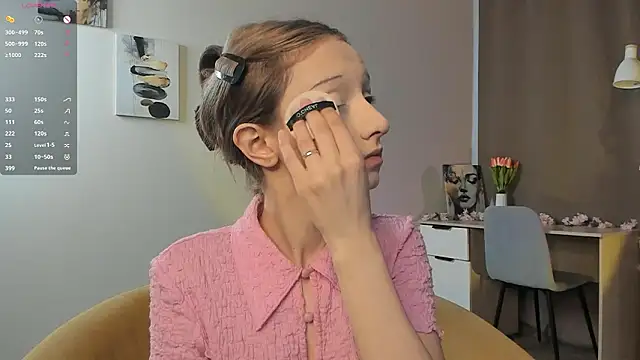 TaiteFairfield online show from 02/20/26, 08:38