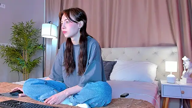 Skelerata online show from 10/19/25, 01:19