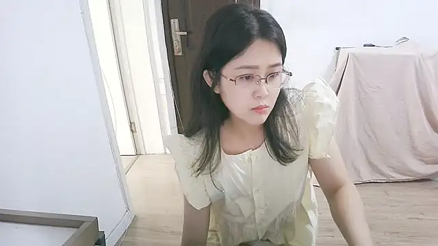 Snapshot of 98bunny chatting on 06/24/26, 02:32 98bunny online show from 06/24/26, 02:32