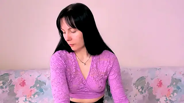 Snapshot of Elle_Pearl_ chatting on 03/27/26, 08:26 Elle Pearl online show from 03/27/26, 08:26
