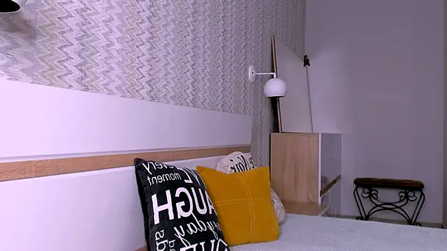 Elle Pearl  online show from 01/07/26, 07:35