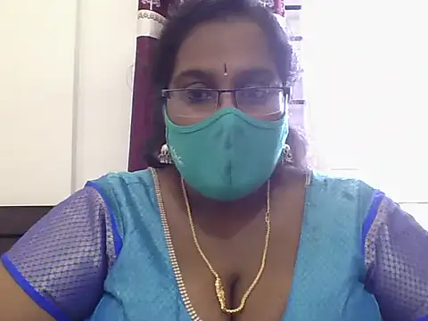 Snapshot of Reena-gowda chatting on 09/18/25, 06:16 Reena-gowda online show from 09/18/25, 06:16