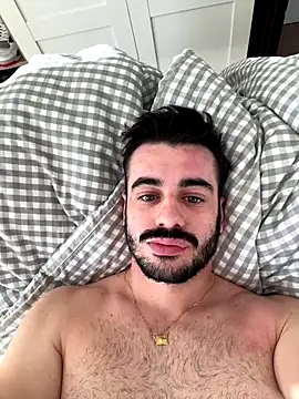 Carl242000 online show from 12/18/25, 09:47