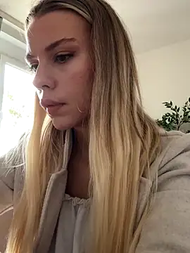 SexyMommyKate online show from 09/25/25, 11:27