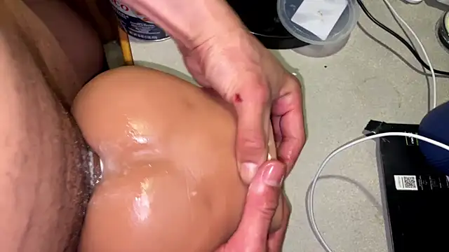 SharkedTaxis online show from 02/10/26, 07:57