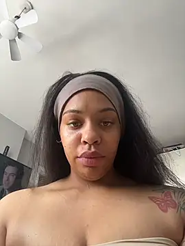 Regina69slut online show from 05/09/26, 08:28