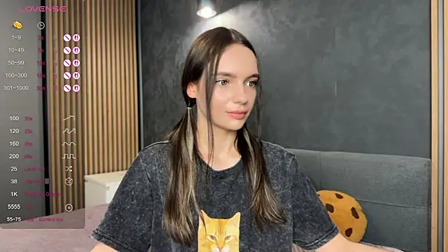 Snapshot of litlle_angelll chatting on 04/19/26, 06:10 litlle angelll online show from 04/19/26, 06:10