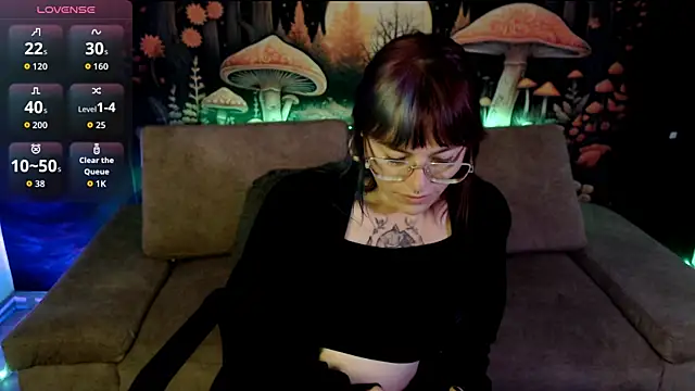 LunaBunny8 online show from 09/24/25, 01:13