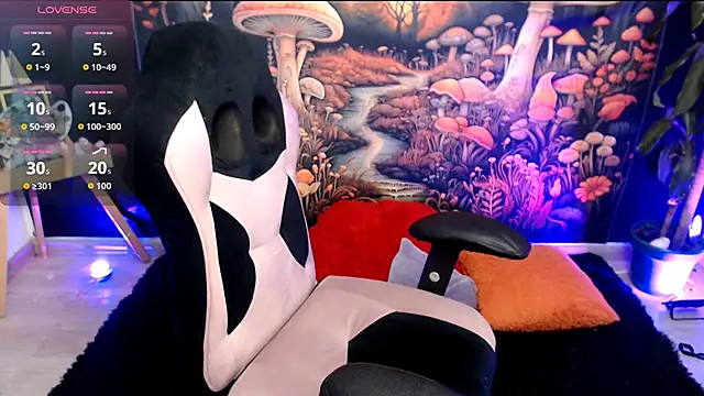 LunaBunny8 online show from 11/04/25, 01:20