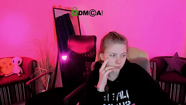 foxy tease  online show from 10/13/25, 01:07