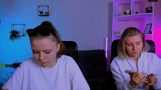 foxy tease  online show from 11/09/25, 09:57