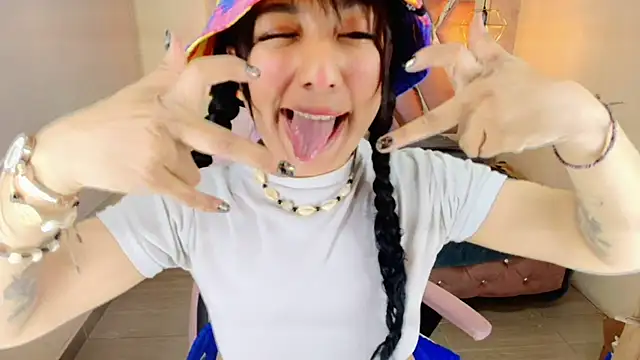 Soleil 66 online show from 10/07/25, 03:51