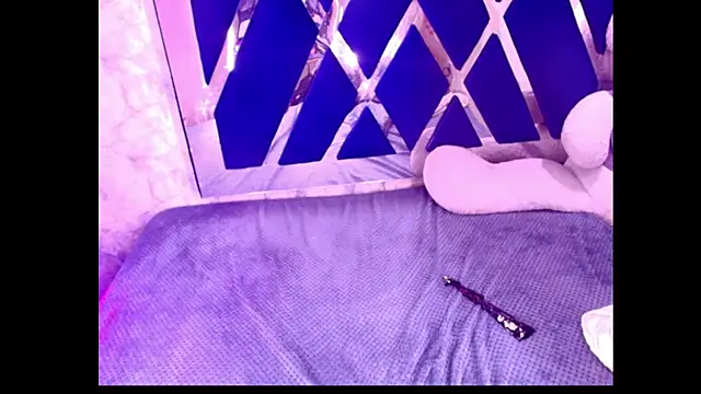 Soleil 66 online show from 12/21/25, 03:36