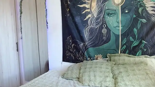 aphroditebloom online show from 10/25/25, 07:47