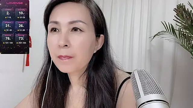 JackieBell online show from 09/18/25, 05:43