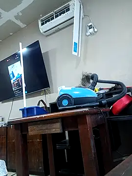 juanpa8453 online show from 11/25/25, 05:24