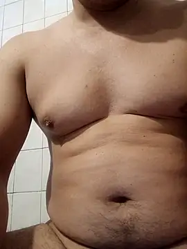 juanpa8453 online show from 04/16/26, 03:35