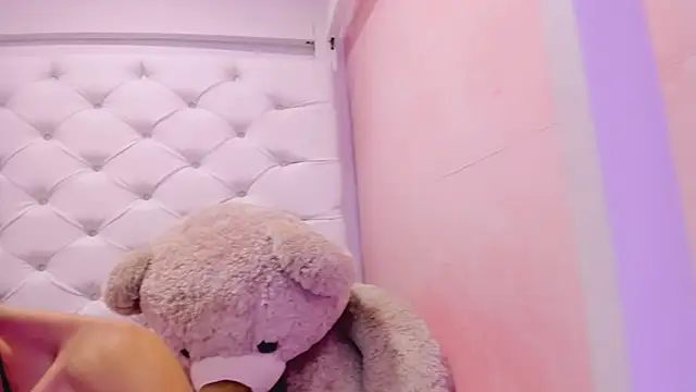 Snapshot of eimy_skinny_ chatting on 02/28/26, 12:27 eimy skinny online show from 02/28/26, 12:27