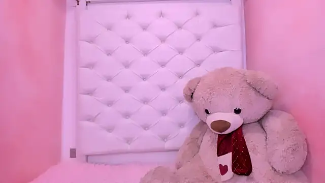 eimy skinny  online show from 03/28/26, 01:45