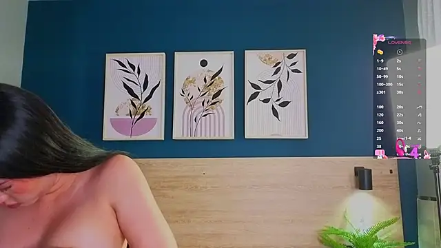 SarahMiler  online show from 09/29/25, 11:49