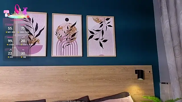 SarahMiler  online show from 12/21/25, 07:48