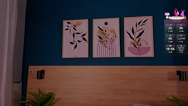 SarahMiler  online show from 09/26/25, 11:50