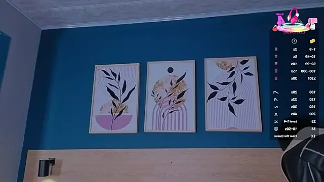 SarahMiler  online show from 10/17/25, 11:45