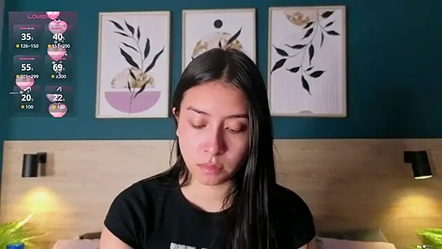 SarahMiler  online show from 11/10/25, 07:52