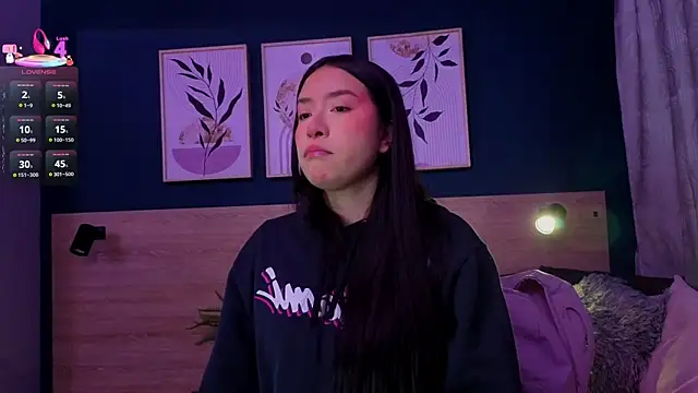 SarahMiler  online show from 02/17/26, 11:51