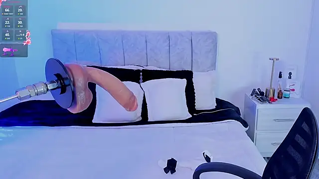 Taylormaxwell online show from 09/09/25, 12:21