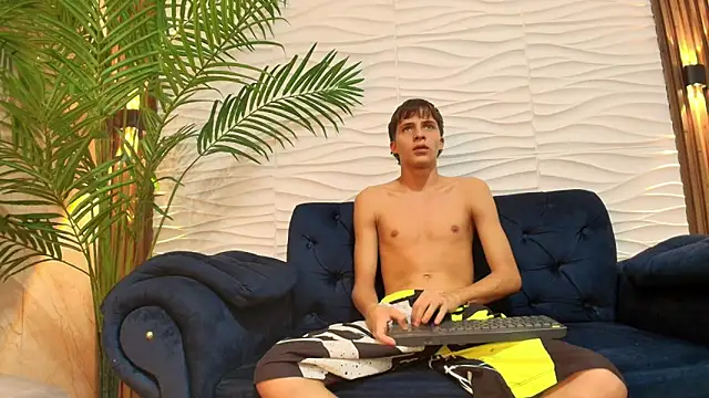 Snapshot of Pavo_tv chatting on 06/09/26, 12:06 Pavo tv online show from 06/09/26, 12:06