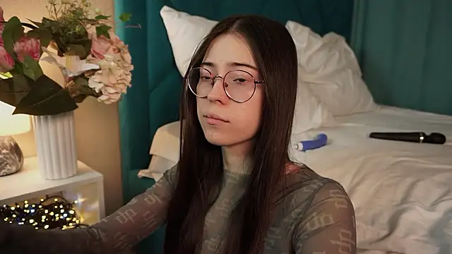 ywixos online show from 03/12/26, 02:54