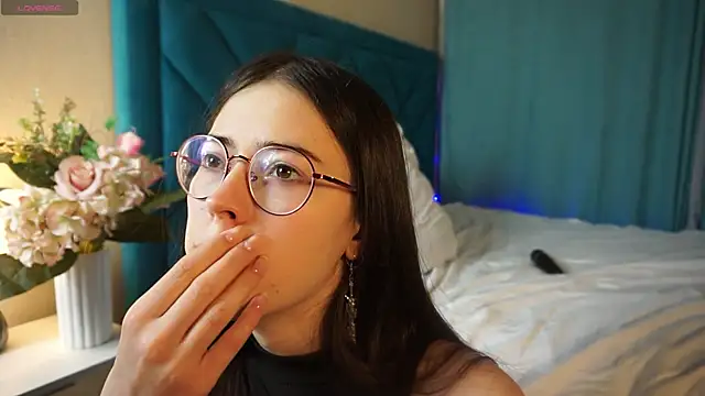 ywixos online show from 12/05/25, 02:48