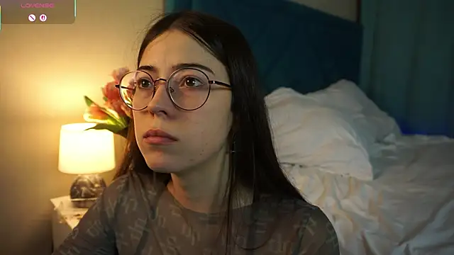 ywixos online show from 11/15/25, 12:31