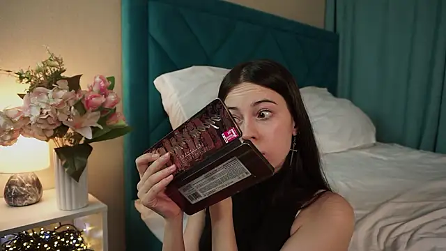 ywixos online show from 03/18/26, 03:46