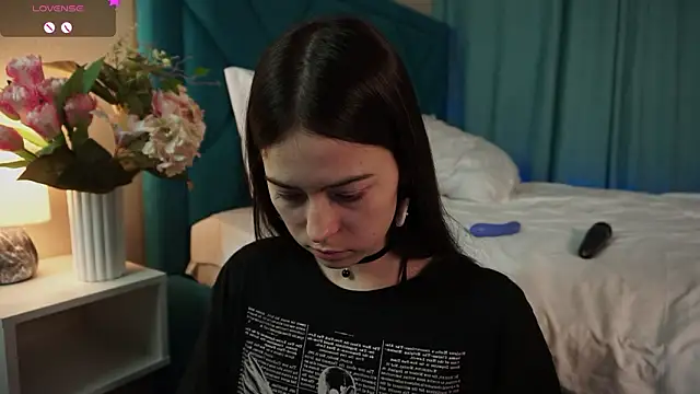 ywixos online show from 03/06/26, 02:23