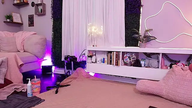 Lexibby69 online show from 11/10/25, 12:21