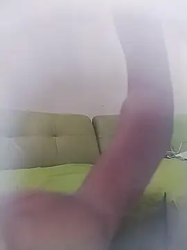 Snapshot of itwatterson chatting on 11/25/25, 06:08 itwatterson online show from 11/25/25, 06:08