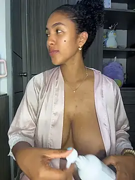 Mia sweet80 online show from 10/15/25, 02:54