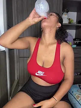 Mia sweet80 online show from 10/26/25, 03:51