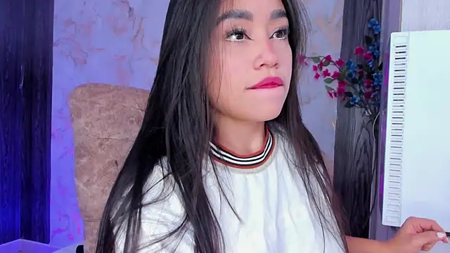 Eva cutte online show from 11/30/25, 03:57