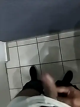 Leofj007 online show from 11/03/25, 05:49