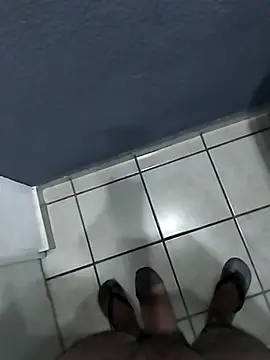 Snapshot of Leofj007 chatting on 10/30/25, 05:39 Leofj007 online show from 10/30/25, 05:39