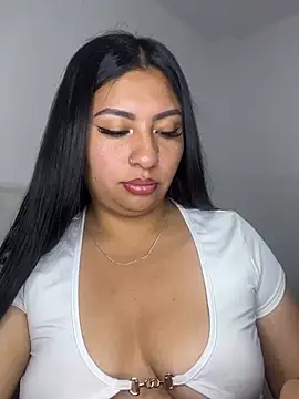 Issa Santana online show from 05/27/26, 09:33