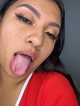 Issa Santana online show from 07/17/26, 05:43