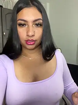 Issa Santana online show from 11/07/25, 06:23