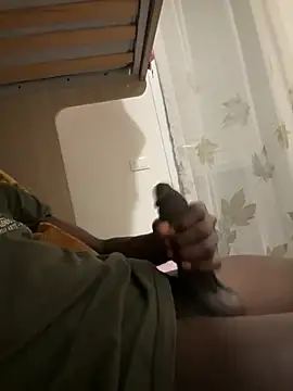 Madux12 online show from 04/28/26, 10:25