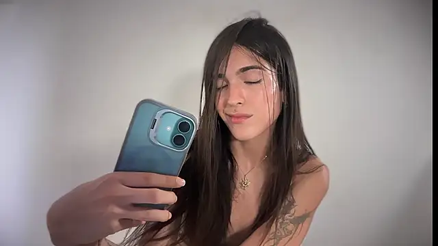 Snapshot of 4444ngel chatting on 11/30/25, 12:11 4444ngel online show from 11/30/25, 12:11