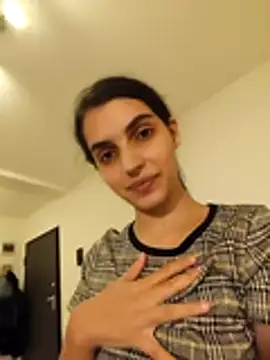 SweetMelodyZ online show from 11/20/25, 04:24