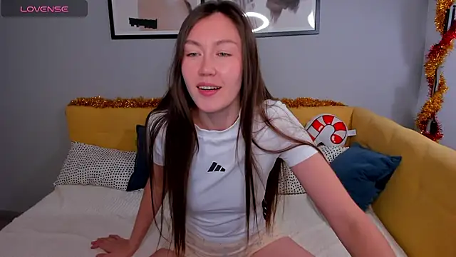 Tina Porter online show from 12/14/25, 01:23